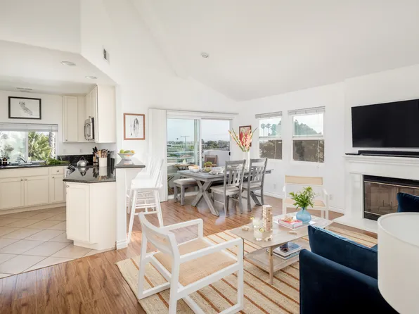 1614 Chalcedony St, San Diego, CA 92109