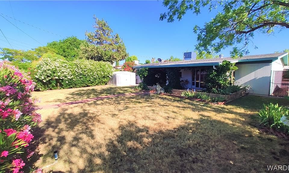 2nd image of 2027 Hope Ave