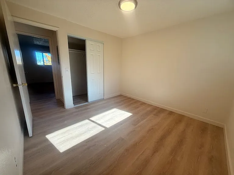 520 S 42nd St — Photo 7