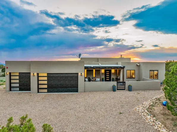 3 Tren Via, Santa Fe, NM 87508