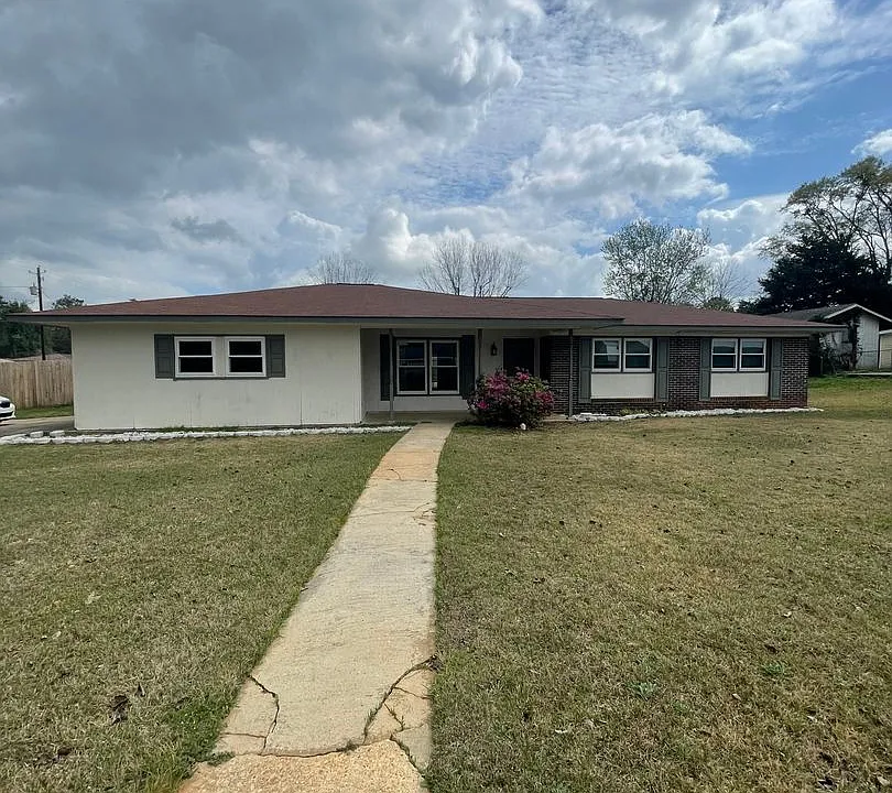 306 Meadowlark Ln
