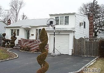 1st image of 34 Scooter Ln