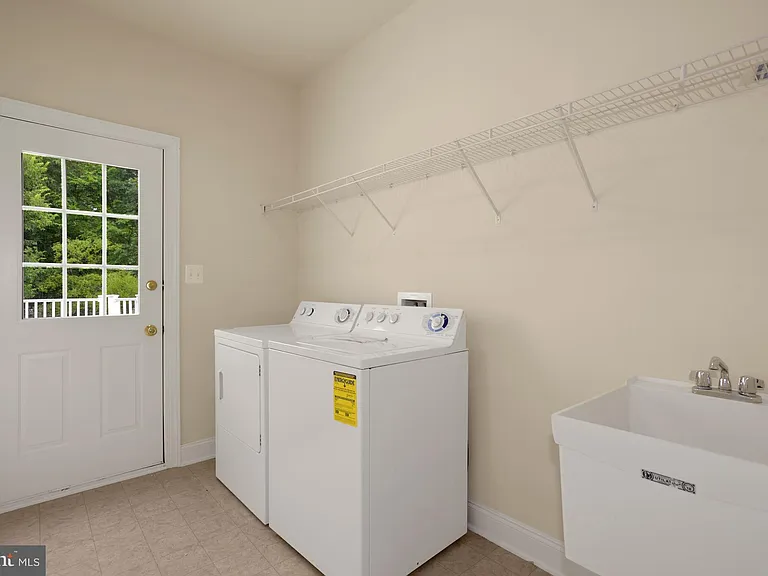 23353 Lennoxville Way — Photo 19