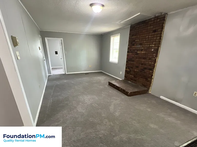 1700 Dabbs Ave — Photo 11