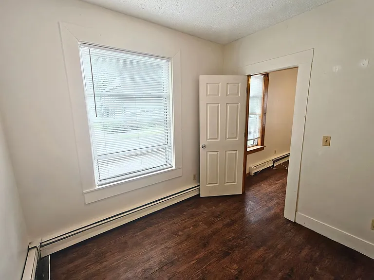 14 Parker Ave — Photo 10