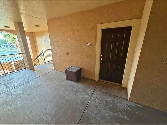 2nd image of 5560 Metrowest Blvd