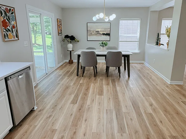 3021 Remington Oaks Cir — Photo 7