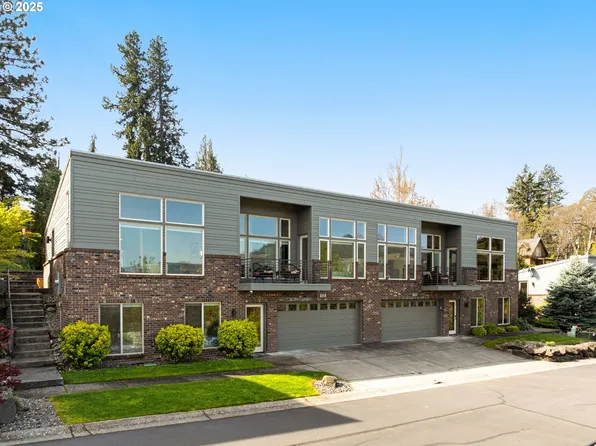 2215 Clearwater Ln, Hood River, OR 97031