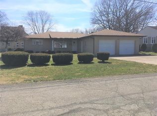 303 Spruce St, Zelienople, PA
