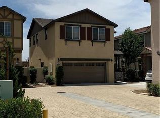 690 Huron Pl, Claremont, CA 91711