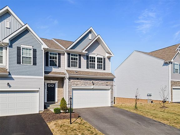 3rd image of 2109 Canterbury Dr