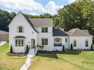 162 N Hawkstone Dr, Fayetteville, AR 72704