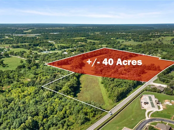 106 S Zion St, Lowell, AR 72745