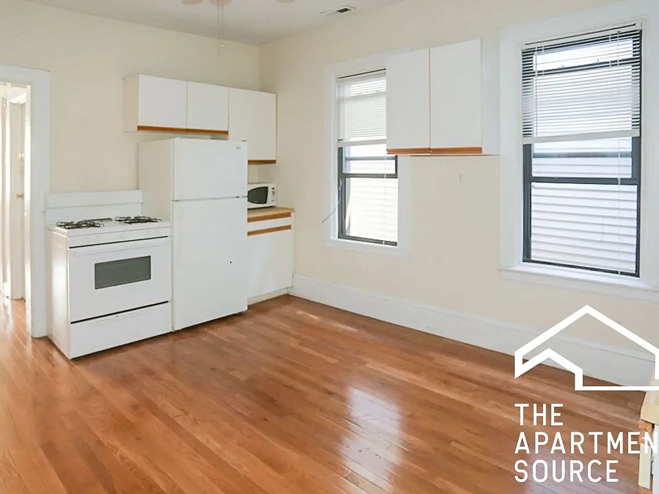 1st image of 2255 N Southport Ave #2