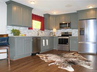 707 Dallas Spencer Mountain Rd, Dallas, NC 28034