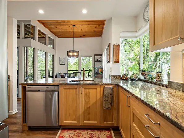 8200 Neely Dr APT 119, Austin, TX 78759