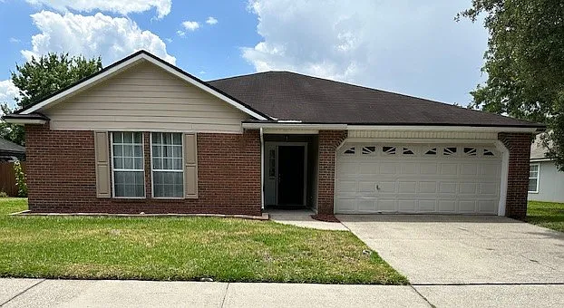 2484 Glade Springs Dr