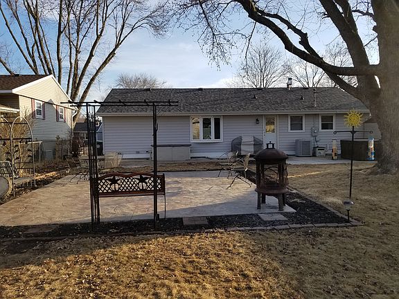 5th image of 3411 Robinsdale Ave