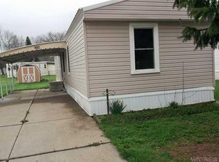 1073 Northwood Dr, Derby, NY 14047