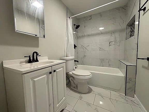 4th image of 370 Shelton Ave #C