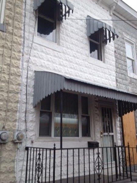 2nd image of 610 Franklin St