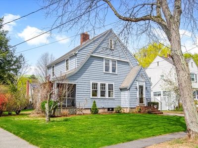 62 Washington Ave, Needham, MA, 02492