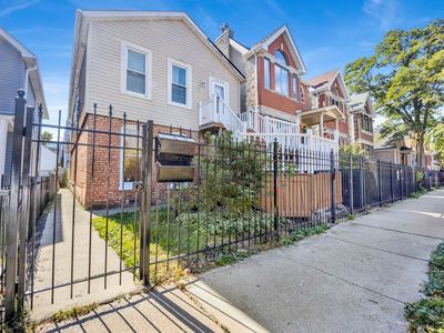 1825 W Ohio St, Chicago, IL, 60622