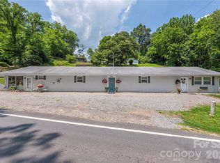 702 Love Joy Rd, Canton, NC 28716
