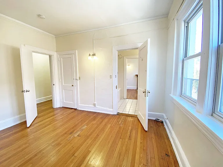 5610 Elmer St — Photo 22