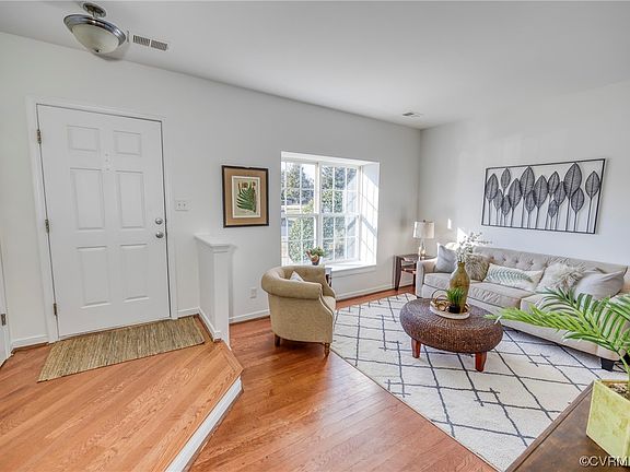3rd image of 1109 Magnolia Pointe Blvd