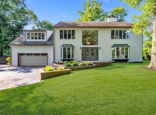 59 Colonial Dr, Manhasset, NY 11030