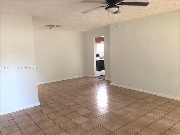 3rd image of 871 NW 35th Ave #871