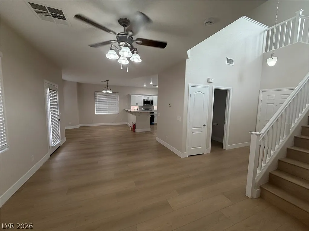3 bed, 2.5 bath, 1733 sqft, $2,245 — Photo 4