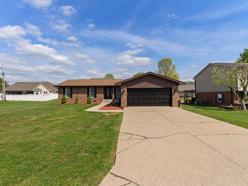 1st image of 1609 Gainesway Dr