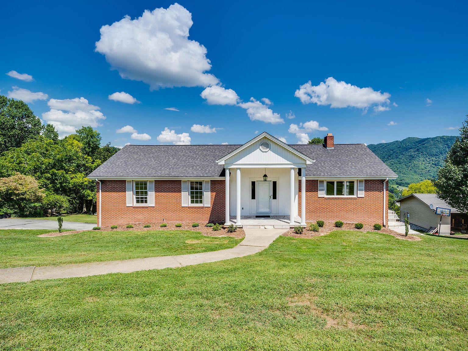 191 Quillen Dr, Gate City, VA 24251 Zillow