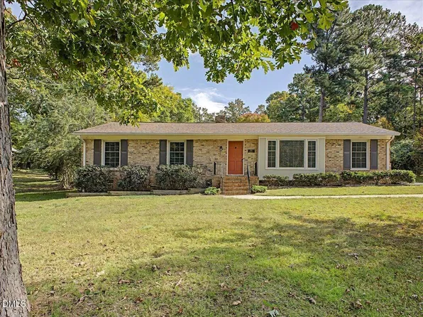405 Highview Dr, Chapel Hill, NC 27517