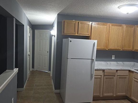 3rd image of 1000 Peters Pl APT 102