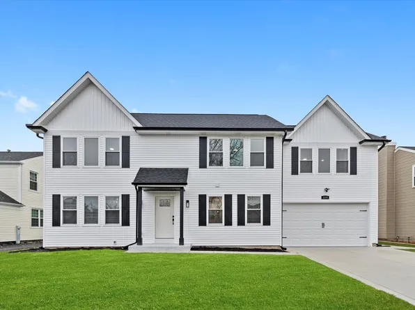 1245 Narragansett Dr, Carol Stream, IL 60188