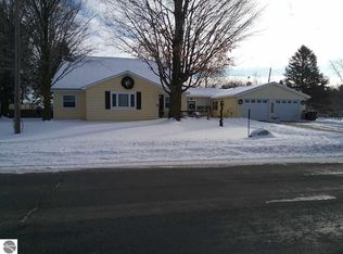 5975 S Mission Rd, Mt Pleasant, MI 48858