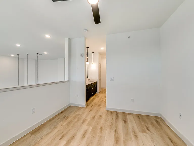 Burnett Lofts at Bishop Ridge — Photo 54