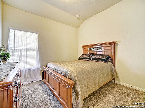 4th image of 2115 Minnow Ln