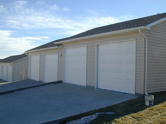 2nd image of 3324-26 Randy Rd #3326