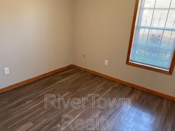 4th image of 1151 Canary Ln