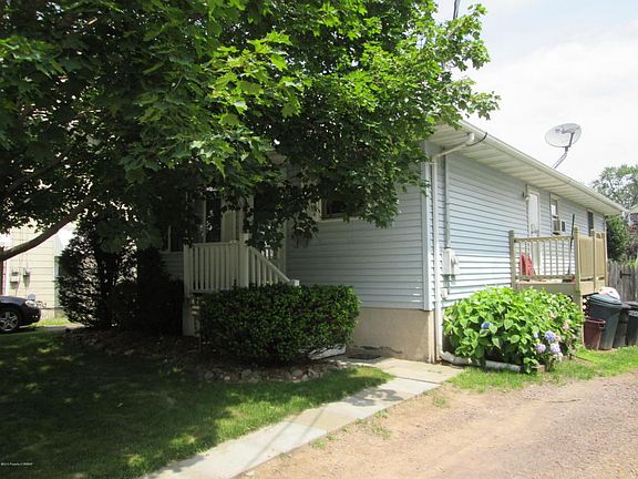 2nd image of 67 John St