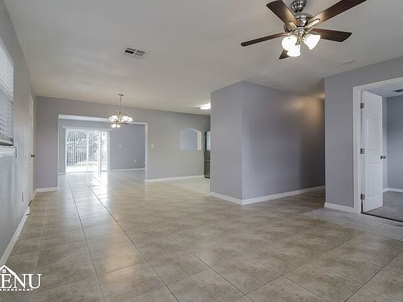 4th image of 1700 Flores Ct