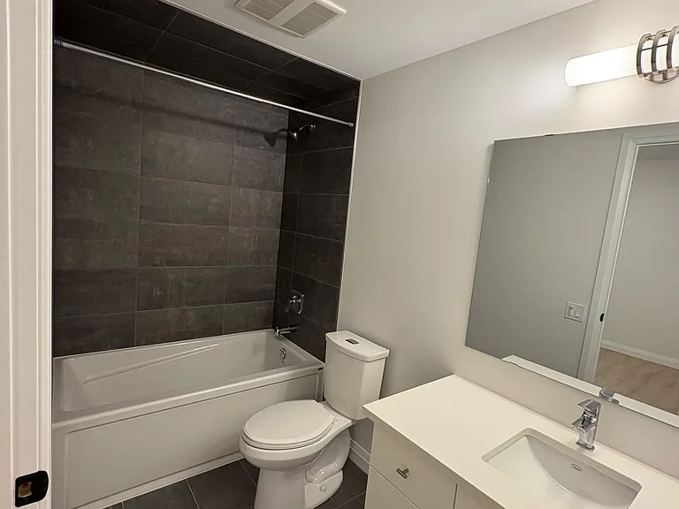 93 Arthur St N #809 — Photo 9