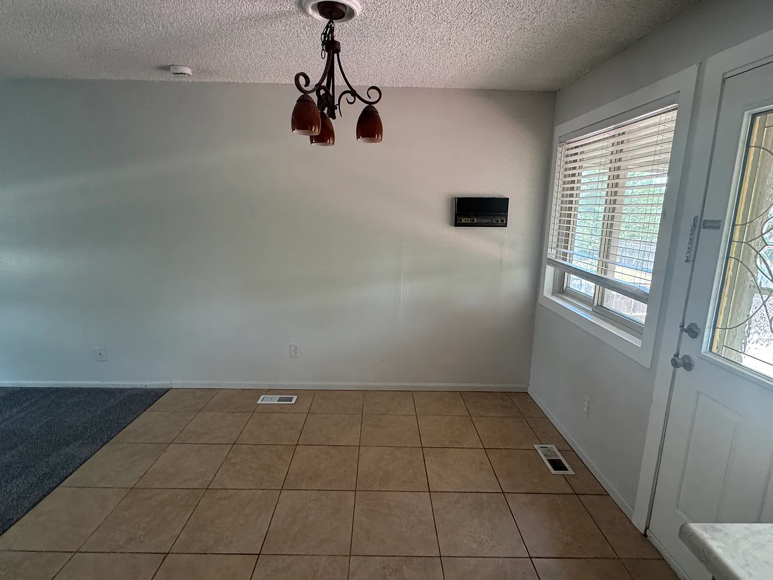 4 bed, 1600 sqft, $3,000 — Photo 3