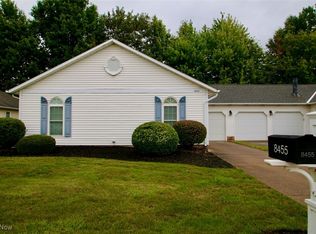 8455 Bridgeport Ln, Mentor, OH 44060