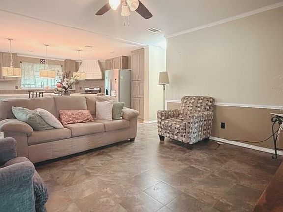 5th image of 9 Gambrell Rd