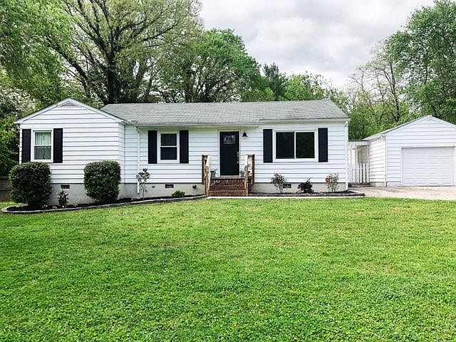 1st image of 104 Woodlawn Dr